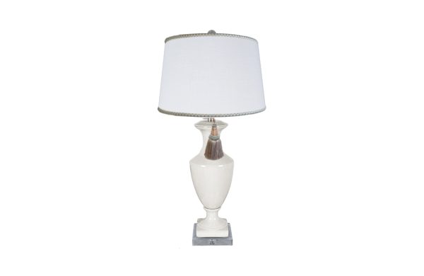 Home Decor Table Lamp HB-2659 Front View